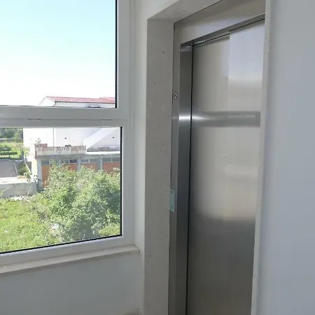 Luxanni 2 - Near Sandy Beach & Marina