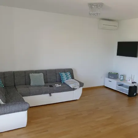 Appartamento Luxanni 2 - Near Sandy Beach & Marina Podstrana
